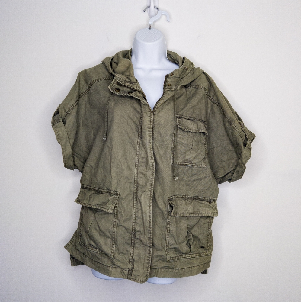 American Eagle Women's Utility Jacket Green Medium Short Sleeve Top